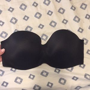 Victoria’s Secret strapless bra